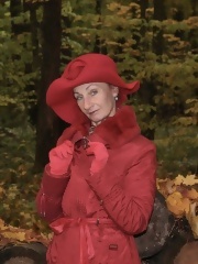 gallery_granny_and_mature_Red Autumn_older_127739506