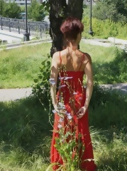 gallery_granny_and_mature_Red dress - green garden_older_127741082
