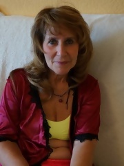 gallery_granny_and_mature_Thats me_older_127740983
